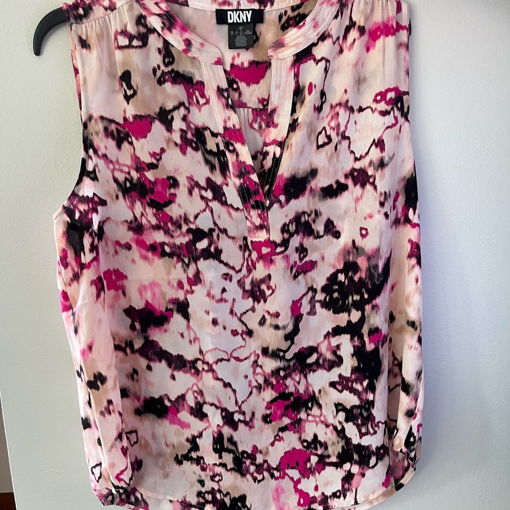 DKNY Women's Abstract Pink and Black Blouse